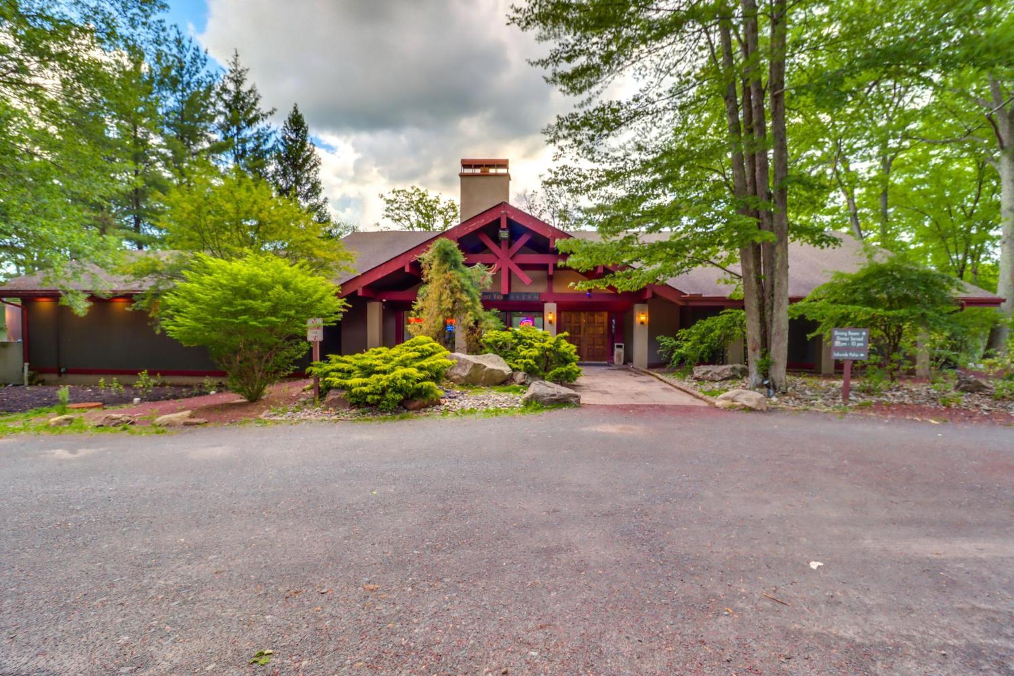 Lake Harmony Home About Half Mi To Big Boulder Mountain Экстерьер фото
